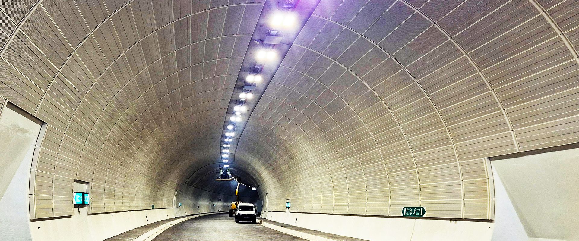 Tunel Konovo: kablovske police Hermi Fast Klick®