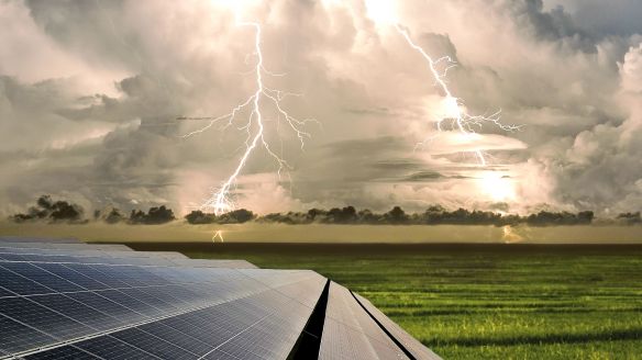 Gromobranska i prenaponska zaštita solarnih elektrana